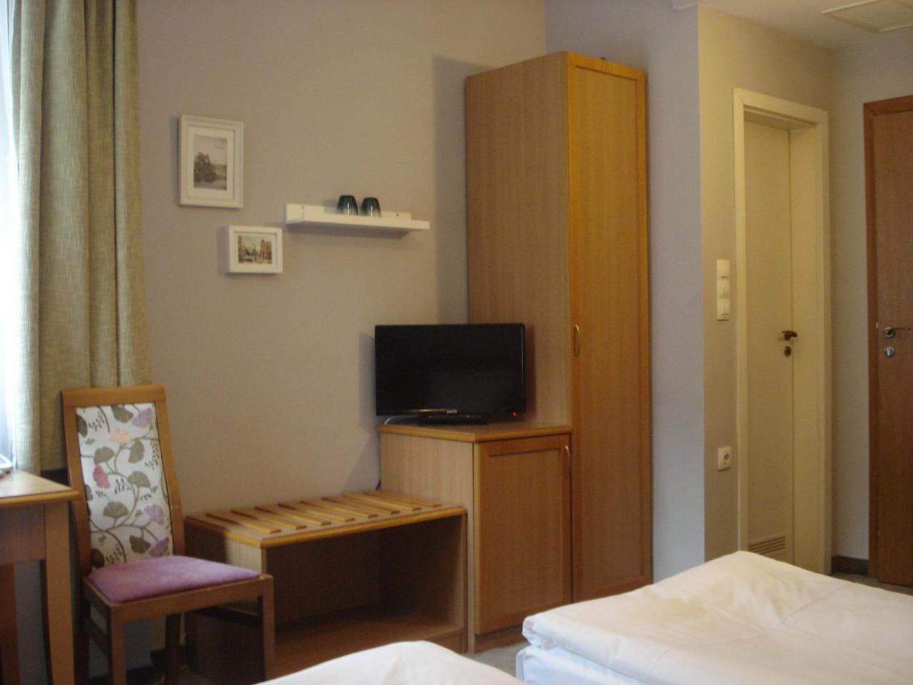 Kapri Hotel Sofia Exterior photo